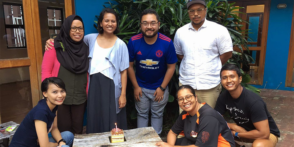 Hazwan Norly (extreme right) with the rest of Main Tulis Group celebrating their first birthday in 2017 at Centre 42.