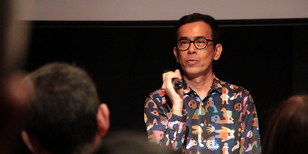 Neo Kim Seng at a post-show dialogue with audiences at "The Vault: My Grandfather's Road" (2017).